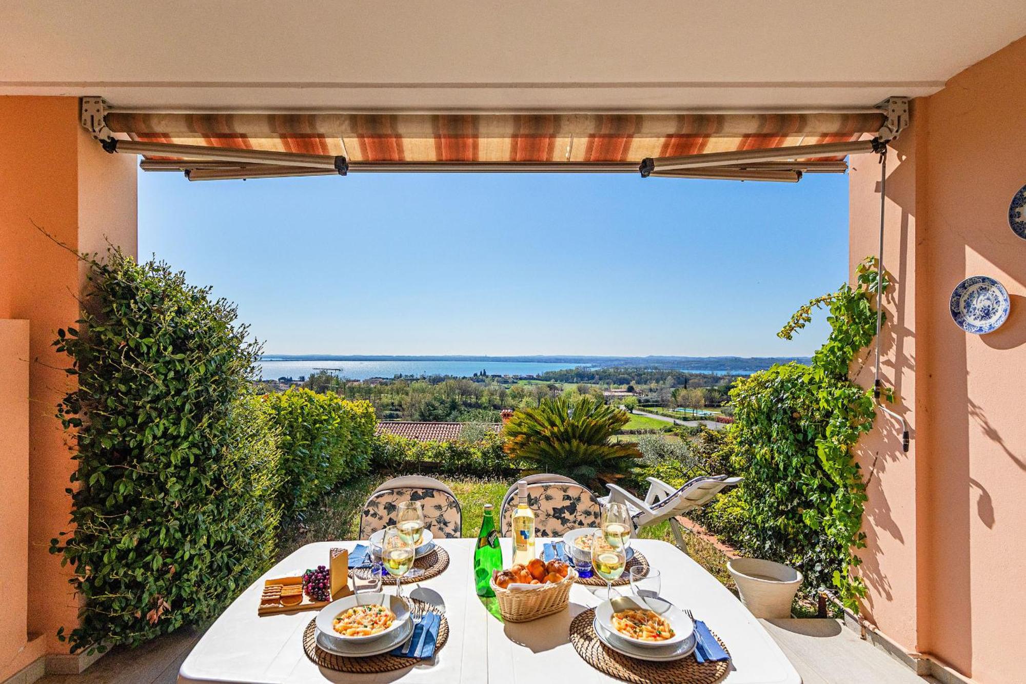 Residence Giardino 3 By Wonderful Italy ソイアーノ・デル・ラーゴ エクステリア 写真